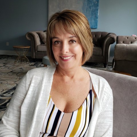 Lori Schneider - Medicine Hat Affiliate